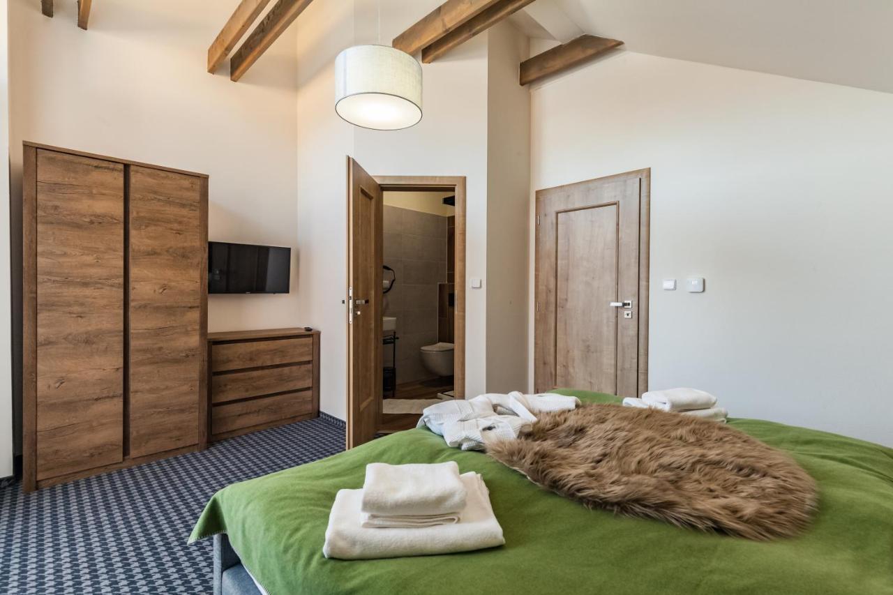 Chalets Royal, ตาตรันสกา ลอมนีจา ภายนอก รูปภาพ